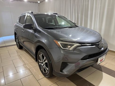 Used 2018 Toyota RAV4 LE w/ All Weather Liner Package AWD/4WD image 7