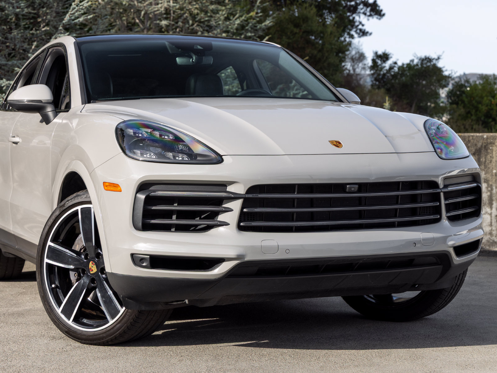Certified 2022 Porsche Cayenne Platinum Edition AWD/4WD image 9