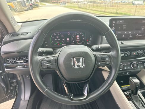Used 2023 Honda Accord EX-L image 14