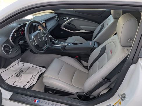 Used 2023 Chevrolet Camaro SS RWD image 2
