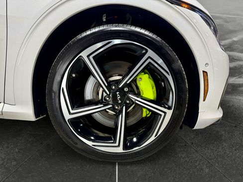 Used 2024 Kia EV6 GT AWD/4WD image 38