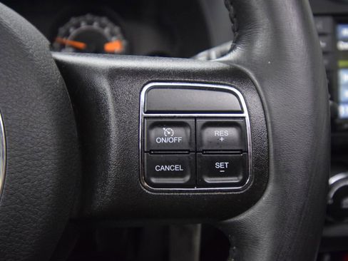 Used 2017 Jeep Patriot High Altitude AWD/4WD image 29