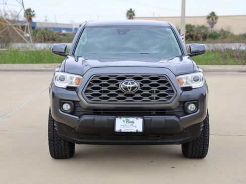 Used 2023 Toyota Tacoma SR image 2