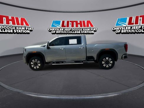 Used 2024 GMC Sierra 2500 Denali w/ Denali Reserve Package AWD/4WD image 5
