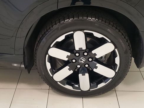 Certified 2025 Honda Prologue Elite image 26