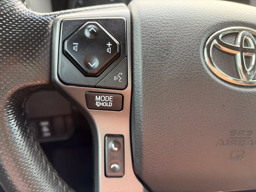 Used 2021 Toyota Tacoma TRD Off-Road w/ Technology Package AWD/4WD image 28