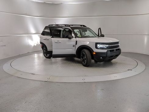 New 2025 Ford Bronco Sport Outer Banks image 7