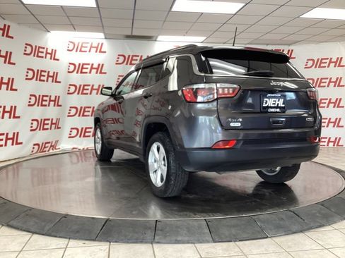 Used 2020 Jeep Compass Latitude w/ Cold Weather Group AWD/4WD image 5