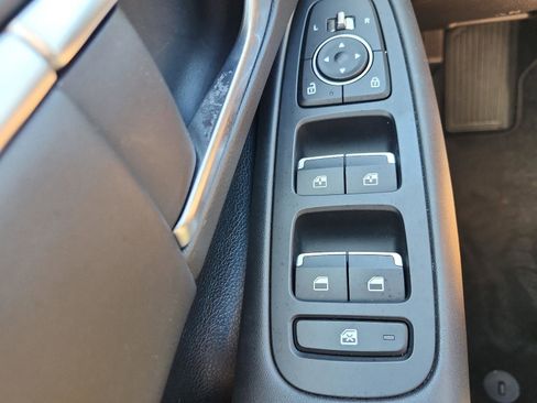 Used 2024 Hyundai Sonata SEL w/ Convenience Package image 17