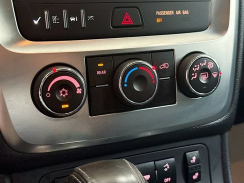Used 2013 GMC Acadia SLE AWD/4WD image 16