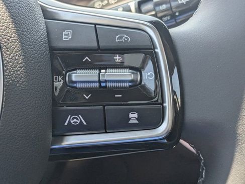 Used 2024 Kia Sorento SX image 27