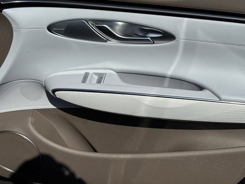 New 2026 Genesis GV70 2.5T Advanced AWD/4WD image 14