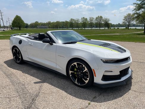 Used 2023 Chevrolet Camaro SS RWD image 30