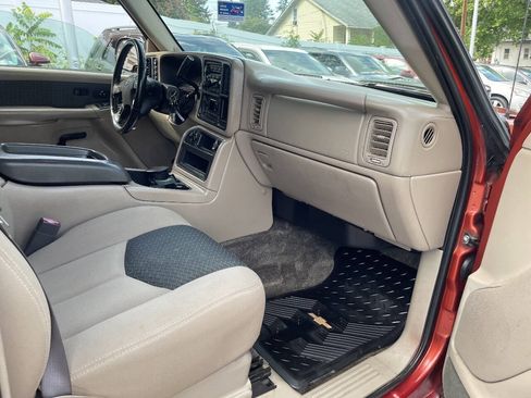 Used 2003 Chevrolet Avalanche 4x4 w/ Suspension Package, Off-Road image 26