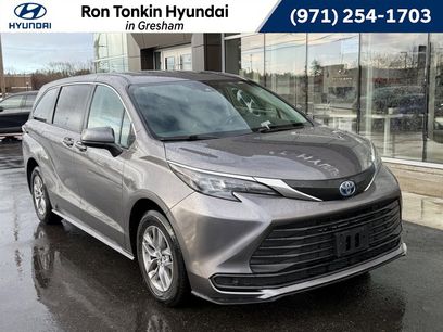 Used 2024 Toyota Sienna LE