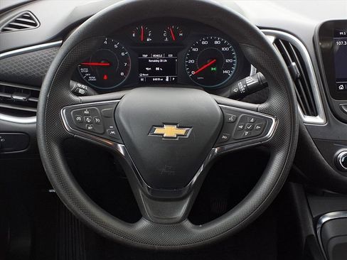 Used 2023 Chevrolet Malibu LT image 19