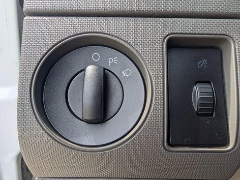 Used 2010 Ford F250 XL AWD/4WD image 36