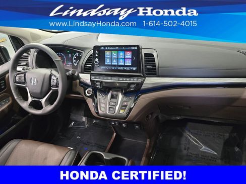 Certified 2026 Honda Odyssey Elite image 11