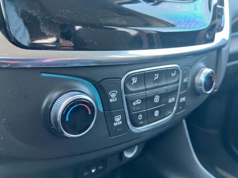 Used 2020 Chevrolet Traverse LS image 20