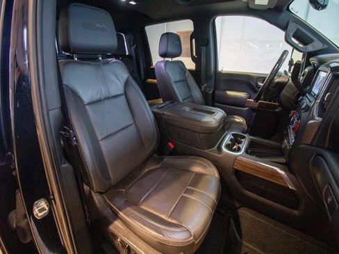 Used 2020 Chevrolet Silverado 2500 High Country w/ Technology Package image 18