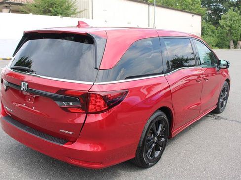 Used 2023 Honda Odyssey Sport image 7