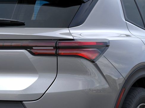 New 2026 Chevrolet Equinox EV LT FWD image 11