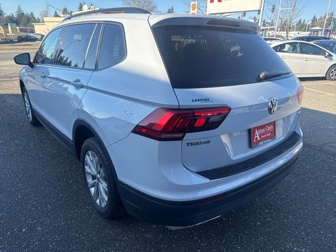 Used 2018 Volkswagen Tiguan S image 7