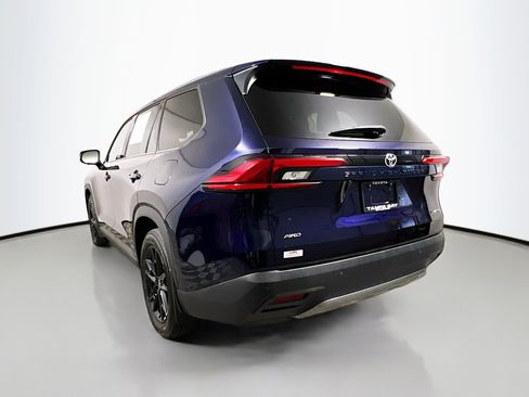 Used 2024 Toyota Grand Highlander Limited image 8