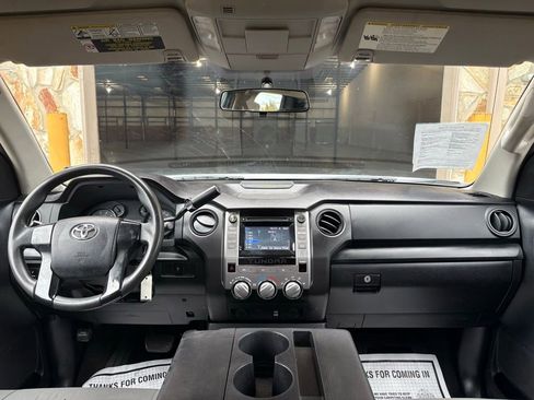 Used 2014 Toyota Tundra SR image 18