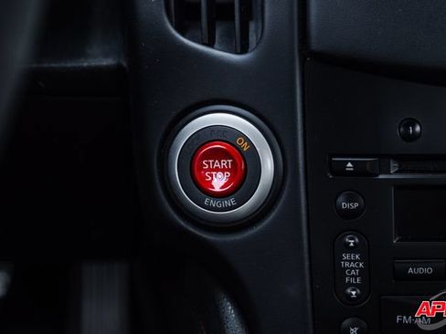 Used 2014 Nissan 370Z NISMO w/ Bose Package RWD image 19
