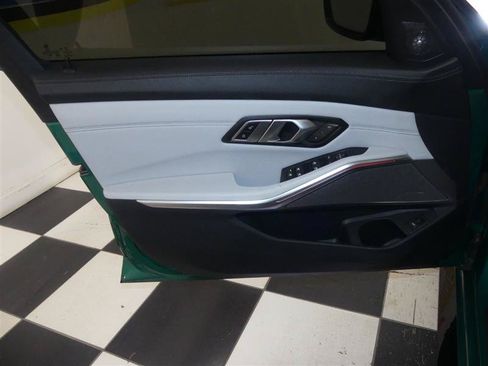 Used 2021 BMW M3 Competition RWD image 33
