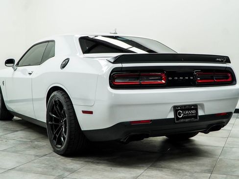 Used 2023 Dodge Challenger SRT Hellcat image 8
