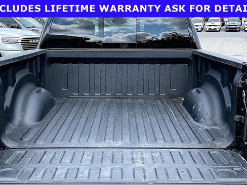 Used 2024 RAM 1500 Laramie AWD/4WD image 29