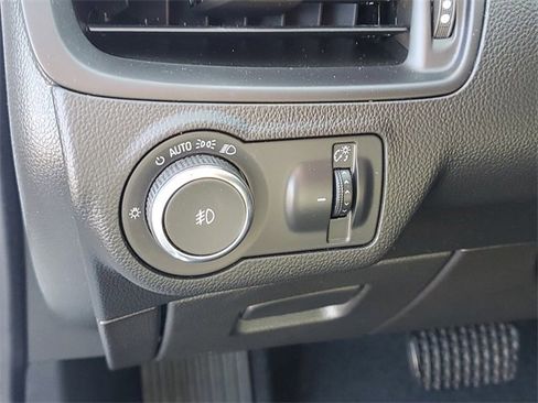 Used 2020 Buick Envision Essence image 10