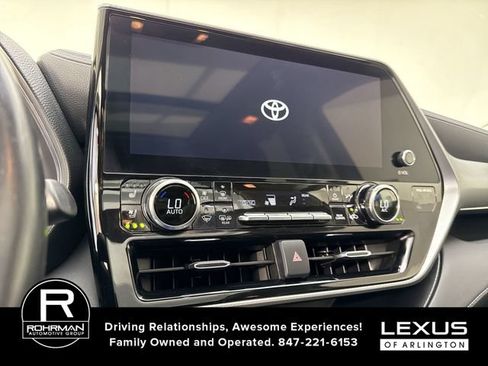 Used 2023 Toyota Highlander Platinum AWD/4WD image 6