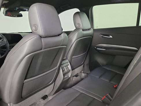 Used 2024 Cadillac XT4 Premium Luxury AWD/4WD image 13