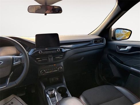 Used 2025 Ford Escape ST-Line image 11