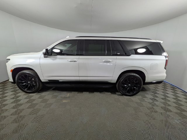 Certified 2024 Cadillac Escalade ESV Sport w/ LPO, ONYX Package AWD/4WD image 26