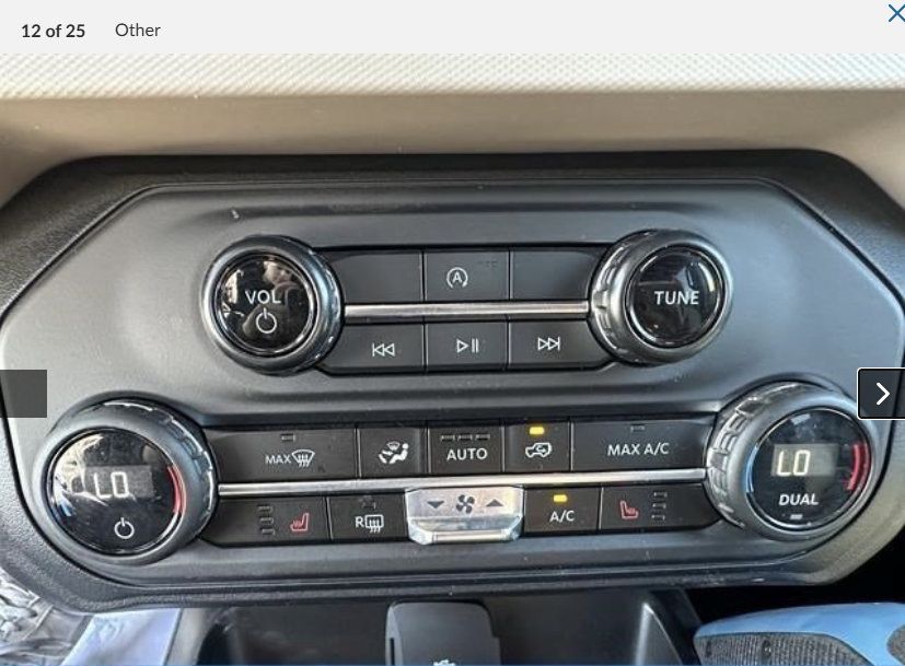 Used 2023 Ford Bronco Wildtrak AWD/4WD image 12