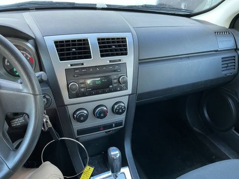 Used 2010 Dodge Avenger SXT FWD image 9
