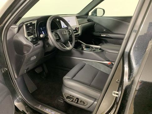 Certified 2025 Lexus TX 350 AWD w/ Technology Package image 34