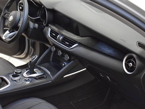 Used 2021 Alfa Romeo Stelvio Sprint w/ Nero Edizione image 38