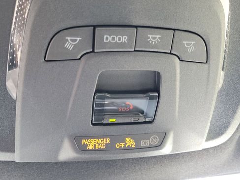 Used 2026 Toyota Corolla SE w/ SE Package image 19