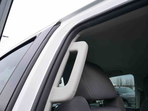 Used 2020 Toyota Tundra SR5 w/ SR5 Upgrade Package image 18