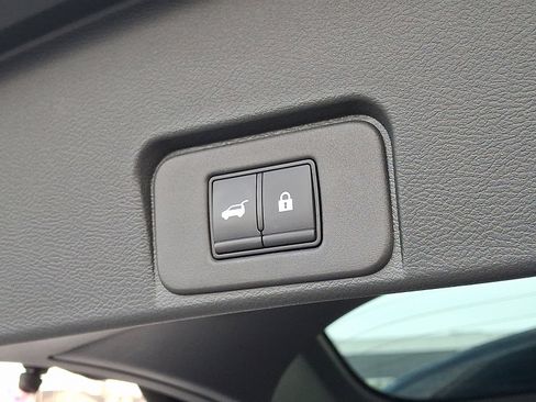 Certified 2023 Nissan Rogue SV w/ SV Premium B Package image 30