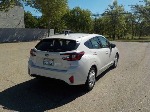 Used 2025 Subaru Impreza 2.0i image 3