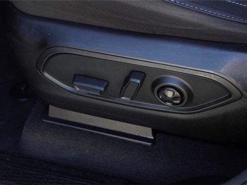 Certified 2023 Jeep Grand Cherokee Laredo w/ Luxury Tech Group I image 19