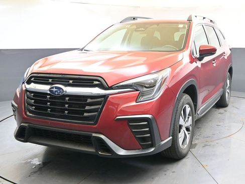 Used 2025 Subaru Ascent Premium AWD/4WD image 1