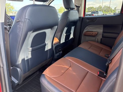 Certified 2022 Ford Maverick Lariat w/ Lariat Luxury Package AWD/4WD image 17