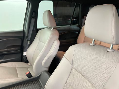 Used 2020 Honda Passport Touring image 18